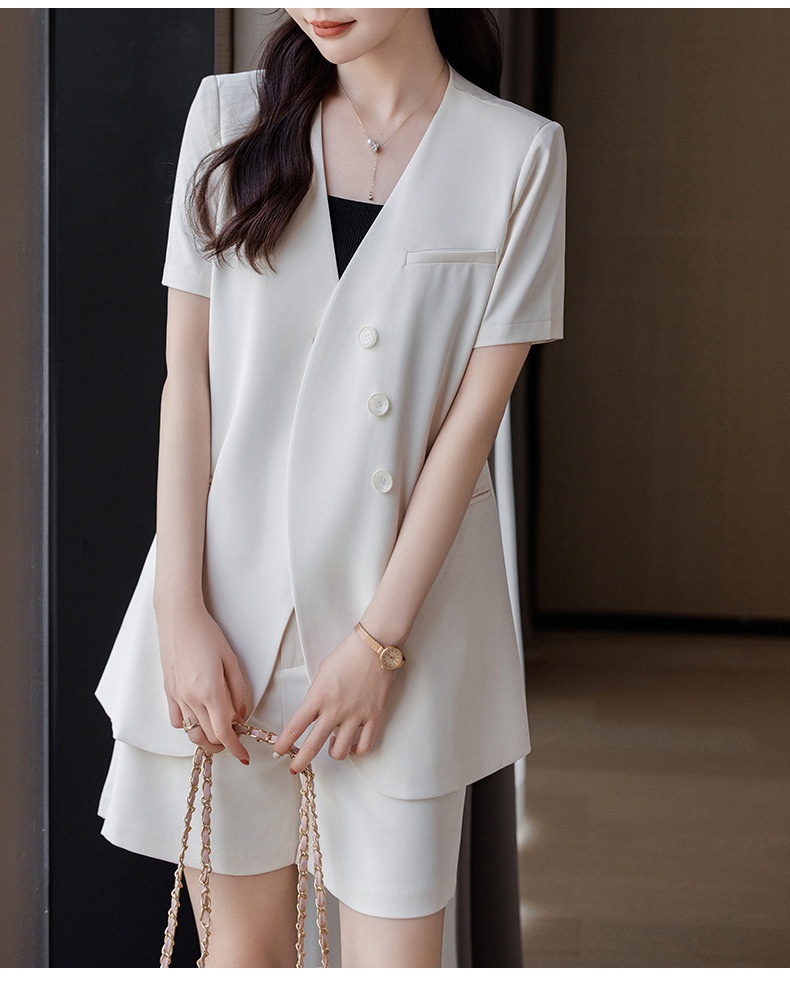 ChicShe 2024 Summer New Gray Collarless Blazer Jacket Women Shorts Two-Piece Set Simple Fashionable Elegant Trendy_voghion.com