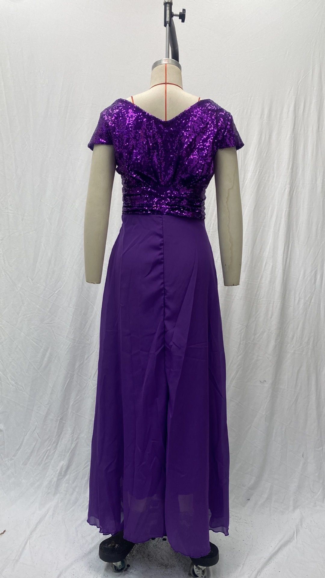 ChicShe 2025 Abito lungo da sera in chiffon patchwork con scollo a V e paillettes, nuovo commercio estero estivo_voghion.com