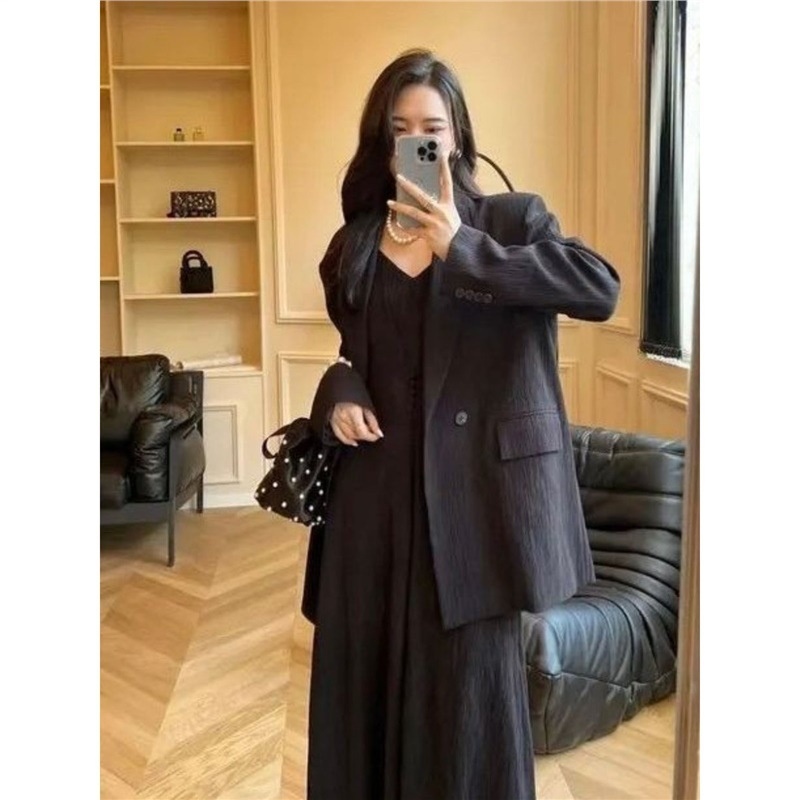 ChicShe Abito di alta gamma per donna 2025 Primavera e Autunno Nuovo abito casual con spalline Blazer Elegante set di due pezzi snellente_voghion.com