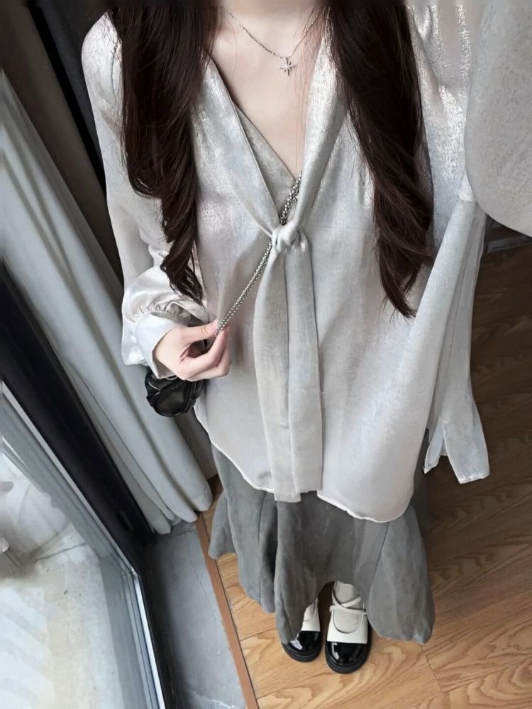 ChicShe Herbst-Set: Elegante High-End-Hemd, langärmlig, mit Nationalband-Motiv, halblanger, figurformender Meerjungfrauenrock im neuen chinesischen Stil._voghion.com