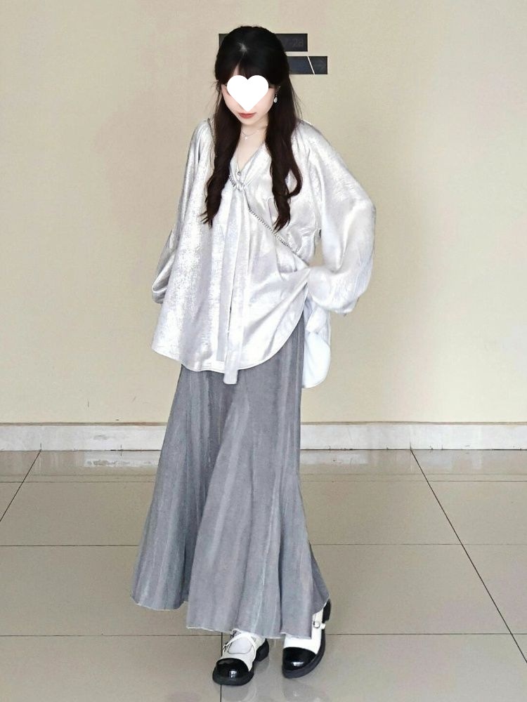 ChicShe Herbst-Set: Elegante High-End-Hemd, langärmlig, mit Nationalband-Motiv, halblanger, figurformender Meerjungfrauenrock im neuen chinesischen Stil._voghion.com