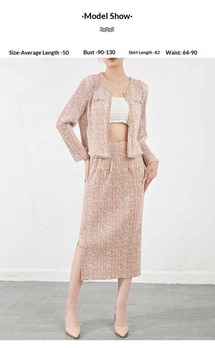 ChicShe Miyake Style Elegant Socialite Short Coat For Women European Goods 2023 Autumn New High-end Pleated Two-piece Set_voghion.com