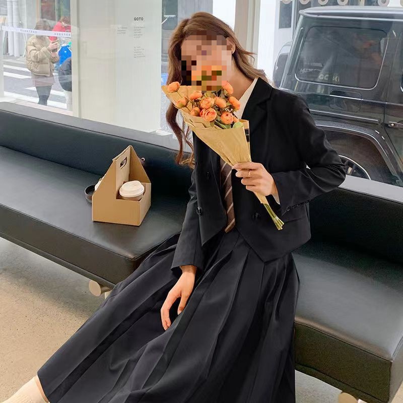 Sukienka garniturowa ChicShe Academy 2025 Wiosna Jesień Nowy modny styl uliczny Wywiad Marynarka mundurowa JK dla kobiet_voghion.com