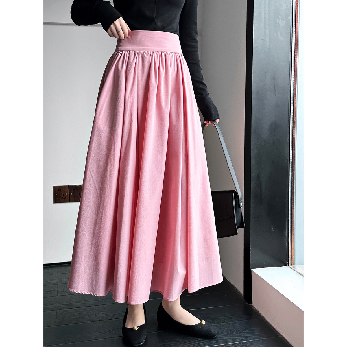 ChicShe Luxi 2025 Autumn New French Style High-End Pink Half Large Hem A-Line Pleated Skirt 73212_voghion.com