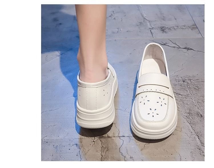 ShoeGlobe 2025 Spring And Autumn Nurse For Women, Hollow Soft Sole, Breathable, Non-Slip, New Style Perforated Medical Single_voghion.com