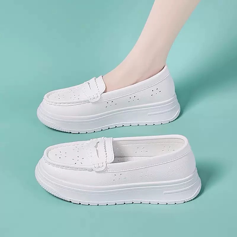 ShoeGlobe 2025 Spring And Autumn Nurse For Women, Hollow Soft Sole, Breathable, Non-Slip, New Style Perforated Medical Single_voghion.com