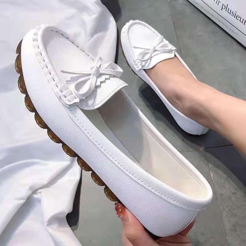 ShoeGlobe 2023 New Women's Loafers Versatile Soft Sole Maternity Flat Korean Style Casual Autumn Single White Nurse Shoes_voghion.com