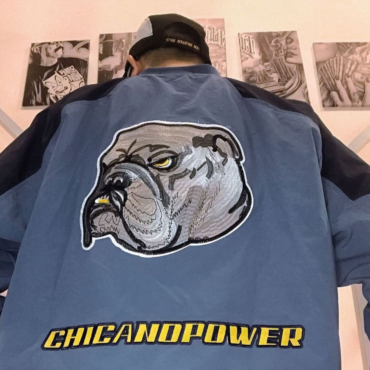 Damenmode Damen Dünner Old-School American Hip-Hop Streetdance Trenchcoat mit Bully Dog Kopfstickerei Essential Casual V_voghion.com