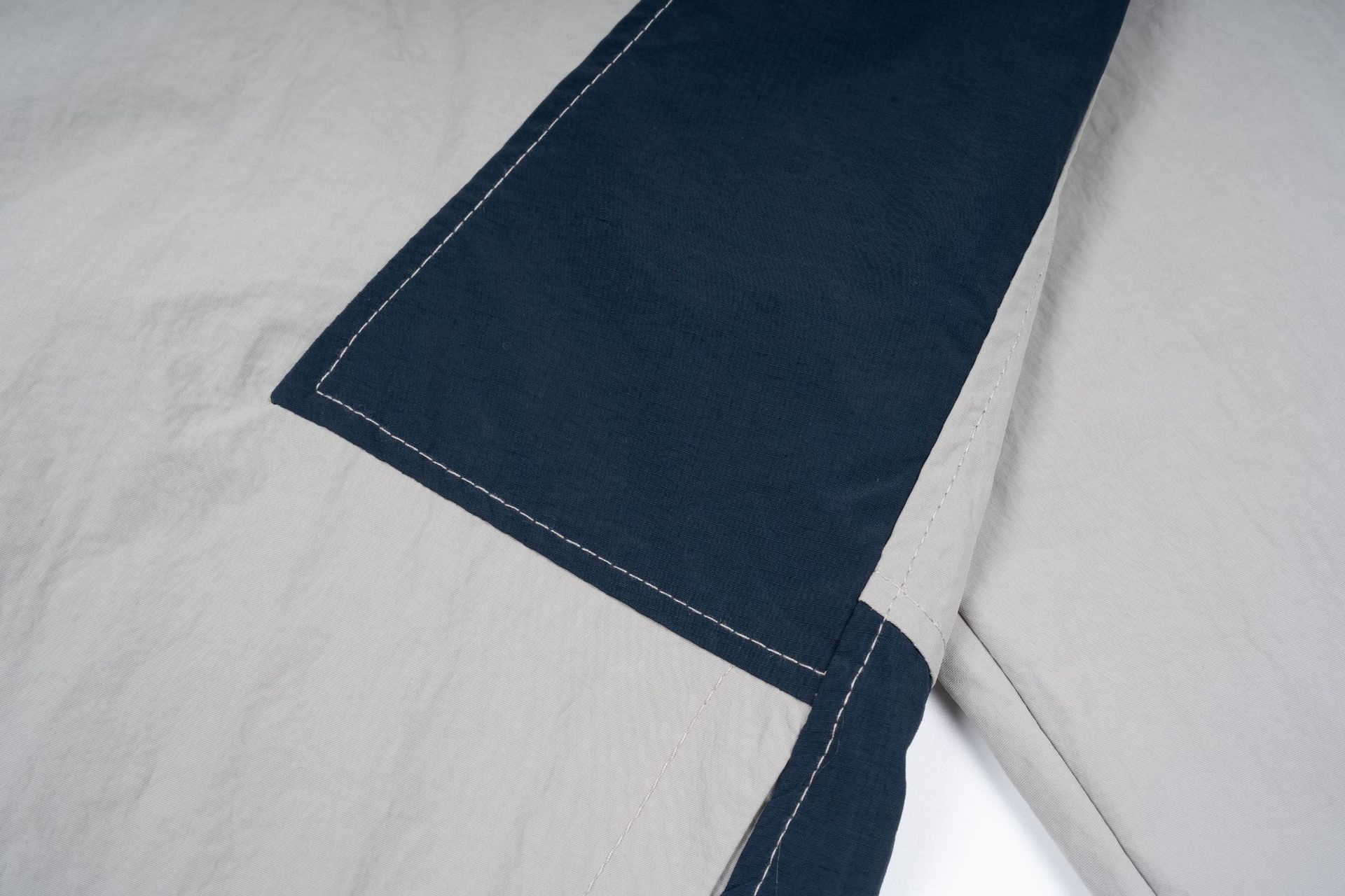 Damenmode Damen Dünner Old-School American Hip-Hop Streetdance Trenchcoat mit Bully Dog Kopfstickerei Essential Casual V_voghion.com