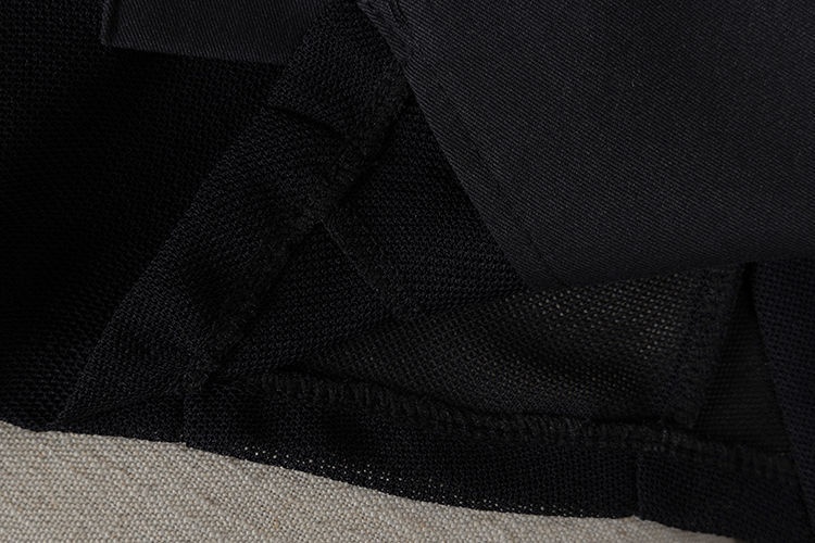 2025 New Fashion Design Slim Fit Short V-Neck Mesh Vest Outerwear Niche For Women's Summer Clothing_voghion.com