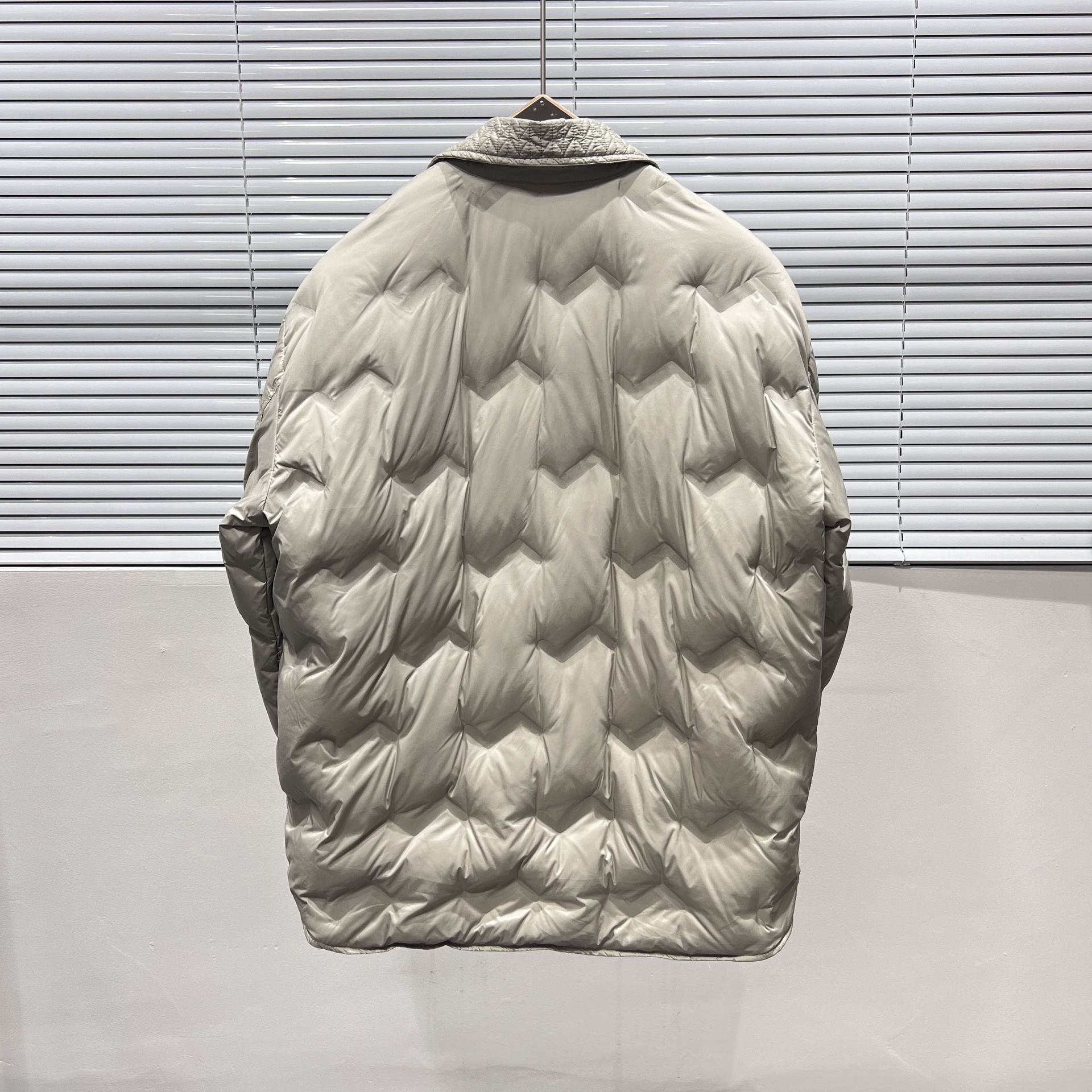 boy 2024 New Cold-Proof Shirt Wheat Ear Pattern Splicing Small Turn-Down Collar Thin Trendy Men's Down Jacket Coat_voghion.com