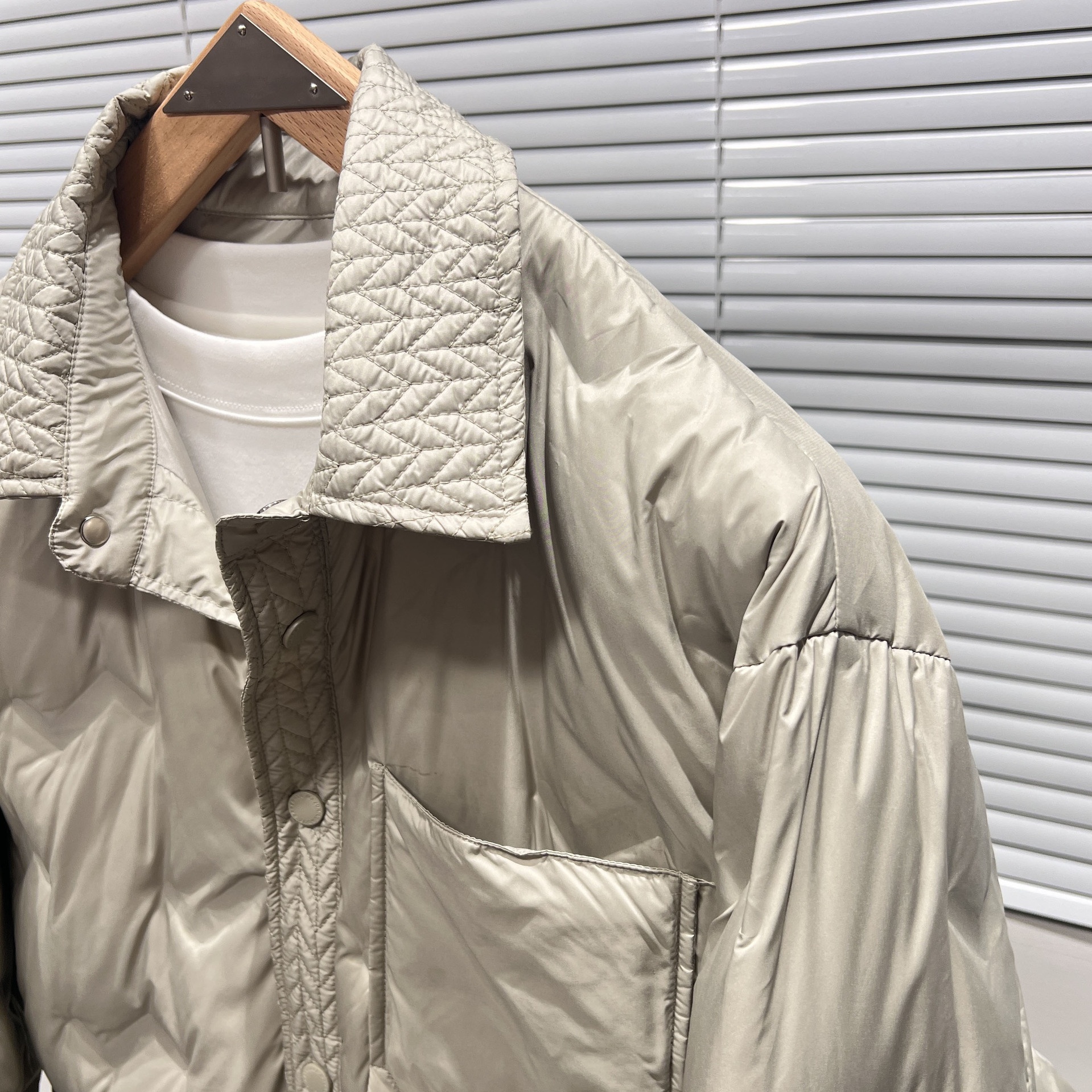 boy 2024 New Cold-Proof Shirt Wheat Ear Pattern Splicing Small Turn-Down Collar Thin Trendy Men's Down Jacket Coat_voghion.com