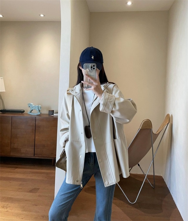 2025 Autumn Women's Clothing Women's Clothing WTHEONE High-Quality Tencel Cotton Oversized Slimming Petite Short Hooded Trench Coat Jacket_voghion.com