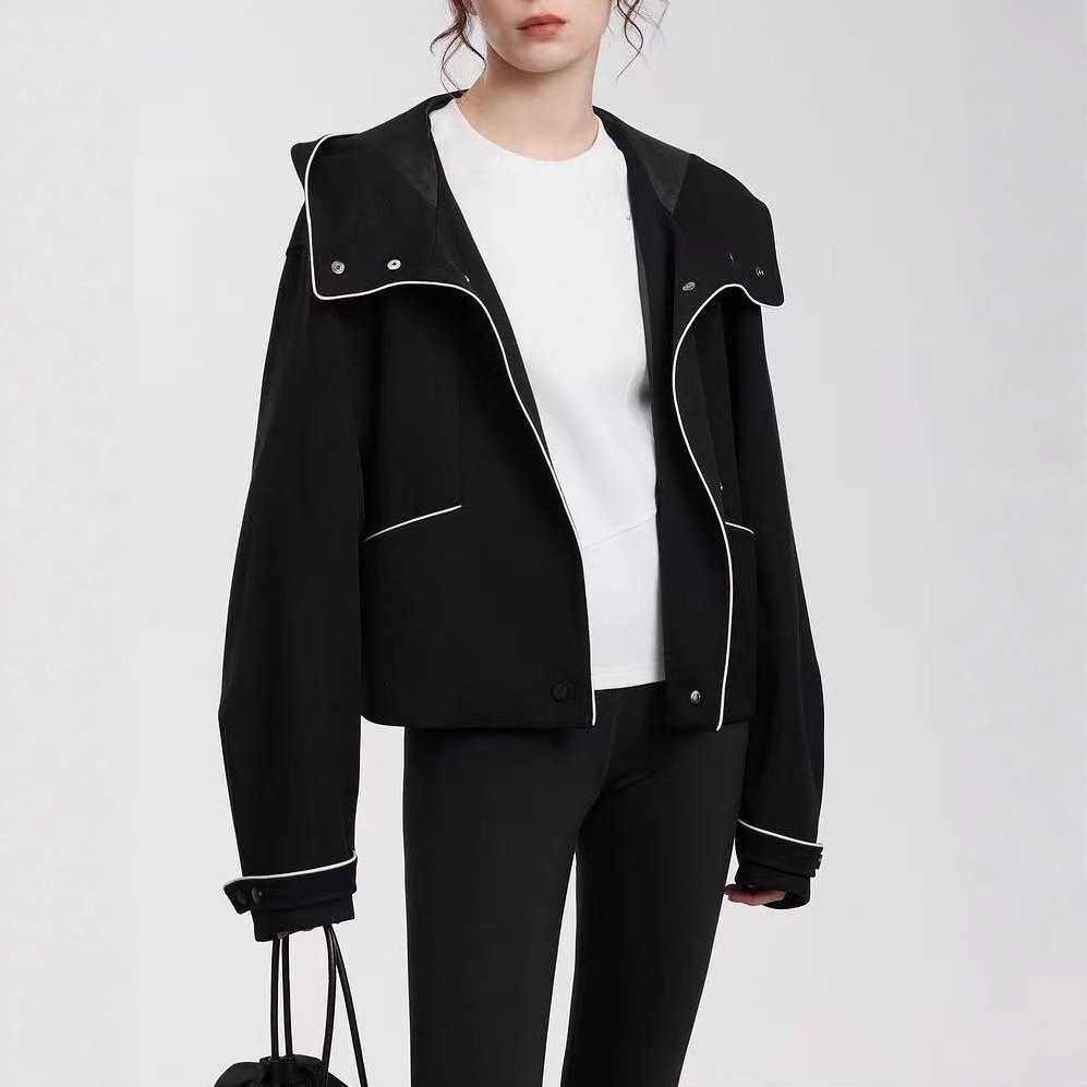 2025 Autumn New High-end Commuting Style Women's Clothing ELLE Black Sheep Wool Contrast Color Hooded Short Coat_voghion.com