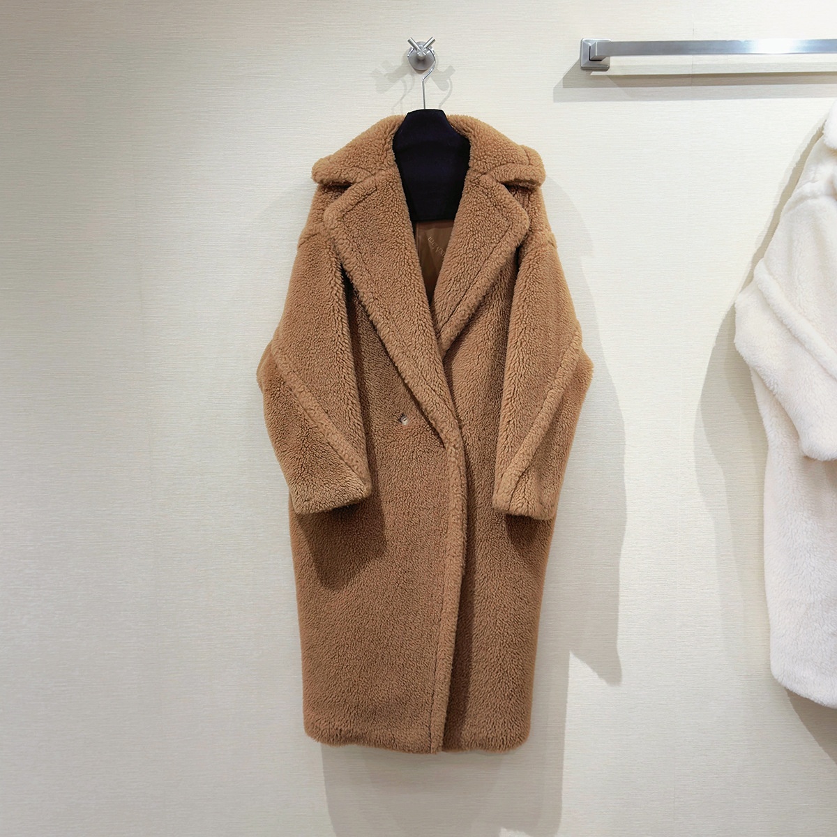 2024 Women's Clothing Women's Bear Coat For Women, Loose Fit Teddy Jacket, MAX Parent Style Winter Wear, Fur Grain Sheep Wool Integrated_voghion.com