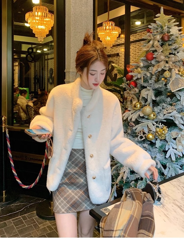 2025 New Thickened Mink Sheepskin One-Piece Women's Clothing For Winter Short Stand Collar Eco-Friendly Fur Coat_voghion.com