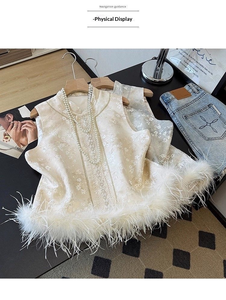 Chinesisches Damen-Top mit aufwendiger Stickerei, verjüngend, Herbst/Winter 2025, bauchbedeckend – ein modisches Accessoire für Damen._voghion.com