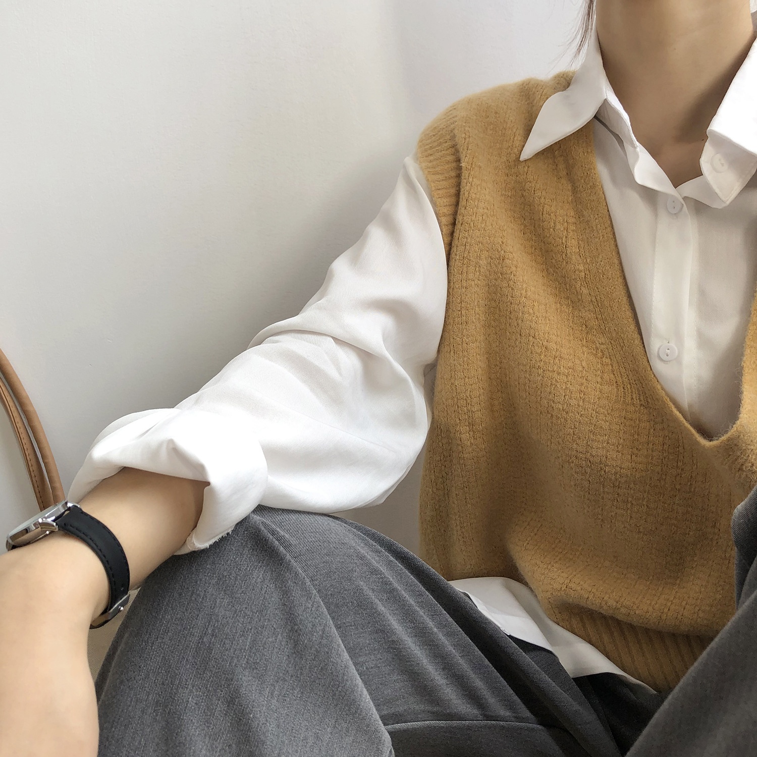 Dameskleding Yanshuang gebreide dames, herfstkleding, gelaagde V-hals, Koreaanse stijl, casual losse modieuze mouwloze vest voor dames_voghion.com