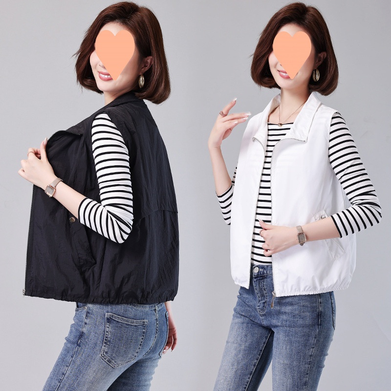 2025 New Women's Clothing For Middle-aged Moms, Stylish Thin Women's Short Outerwear, Small Size Summer Sleeveless Vest_voghion.com
