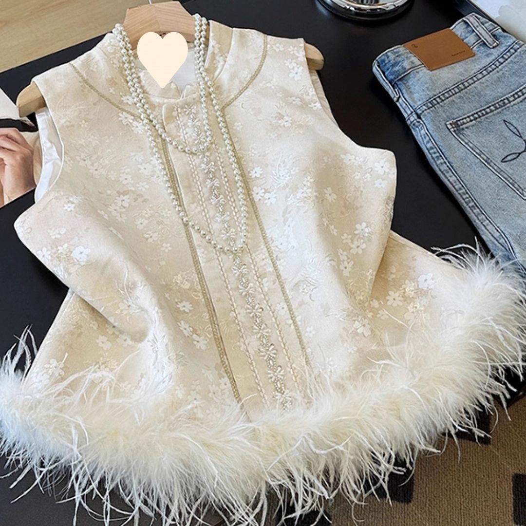 Chinesisches Damen-Top mit aufwendiger Stickerei, verjüngend, Herbst/Winter 2025, bauchbedeckend – ein modisches Accessoire für Damen._voghion.com