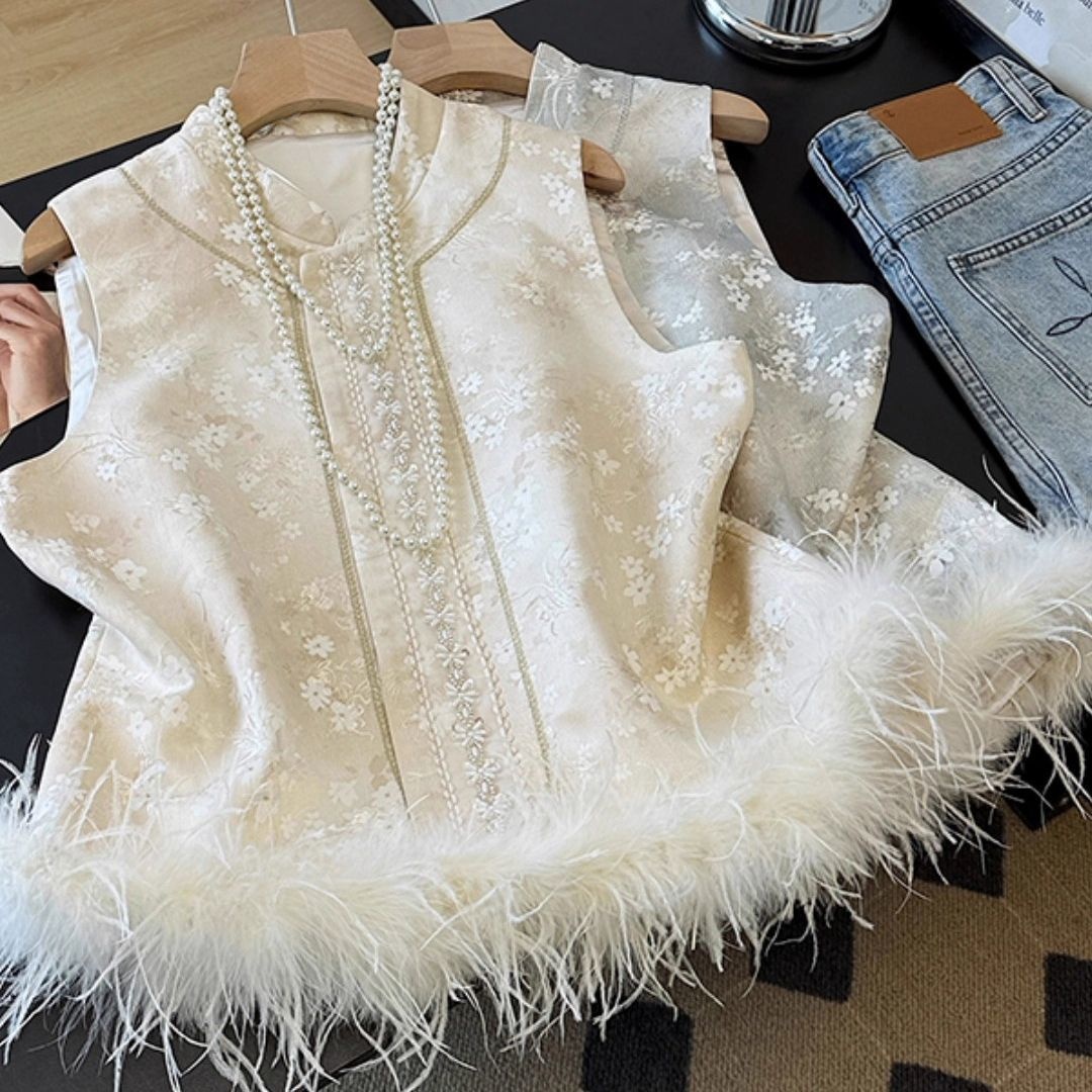 Chinesisches Damen-Top mit aufwendiger Stickerei, verjüngend, Herbst/Winter 2025, bauchbedeckend – ein modisches Accessoire für Damen._voghion.com