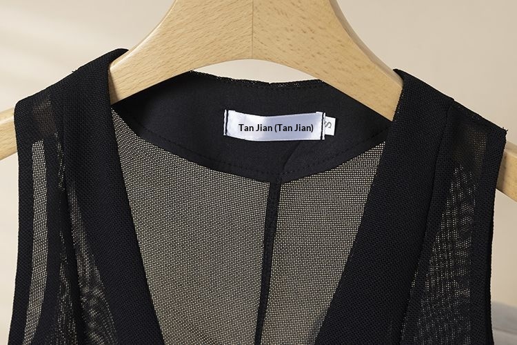 2025 New Fashion Design Slim Fit Short V-Neck Mesh Vest Outerwear Niche For Women's Summer Clothing_voghion.com