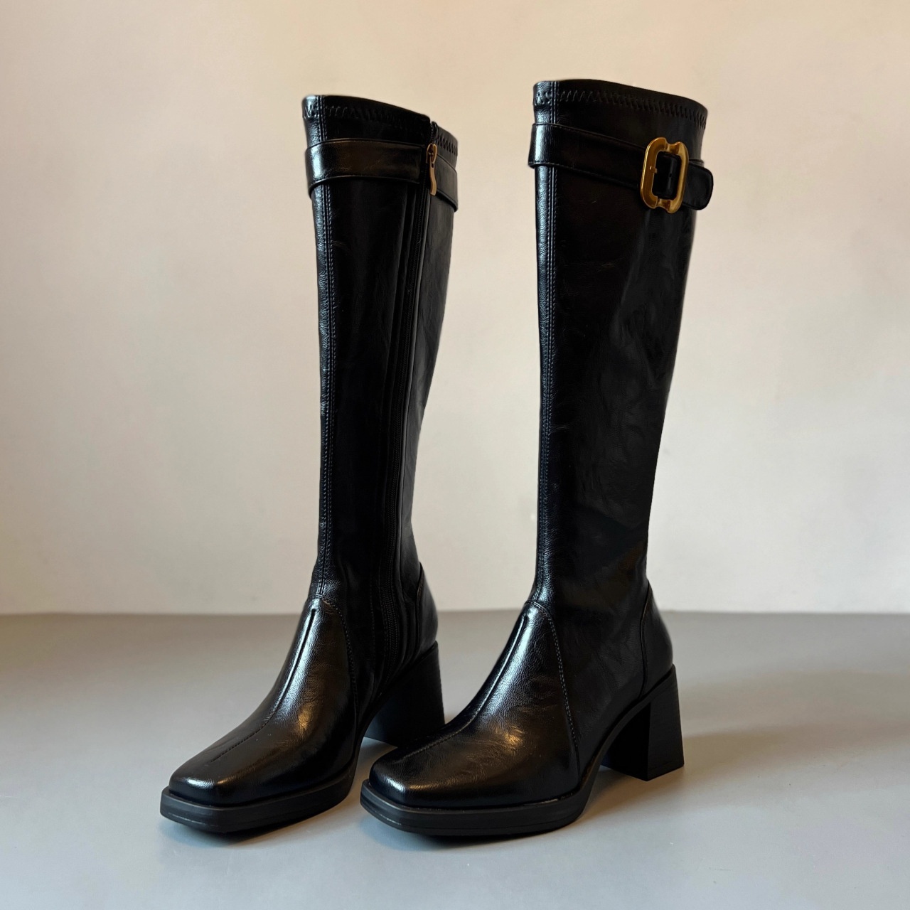 Chaussure ShoeGlobe en cuir de vachette ~ Cuir véritable, boucle en métal, semelle épaisse, talon compensé montant au-dessus du genou, style Knight._voghion.com