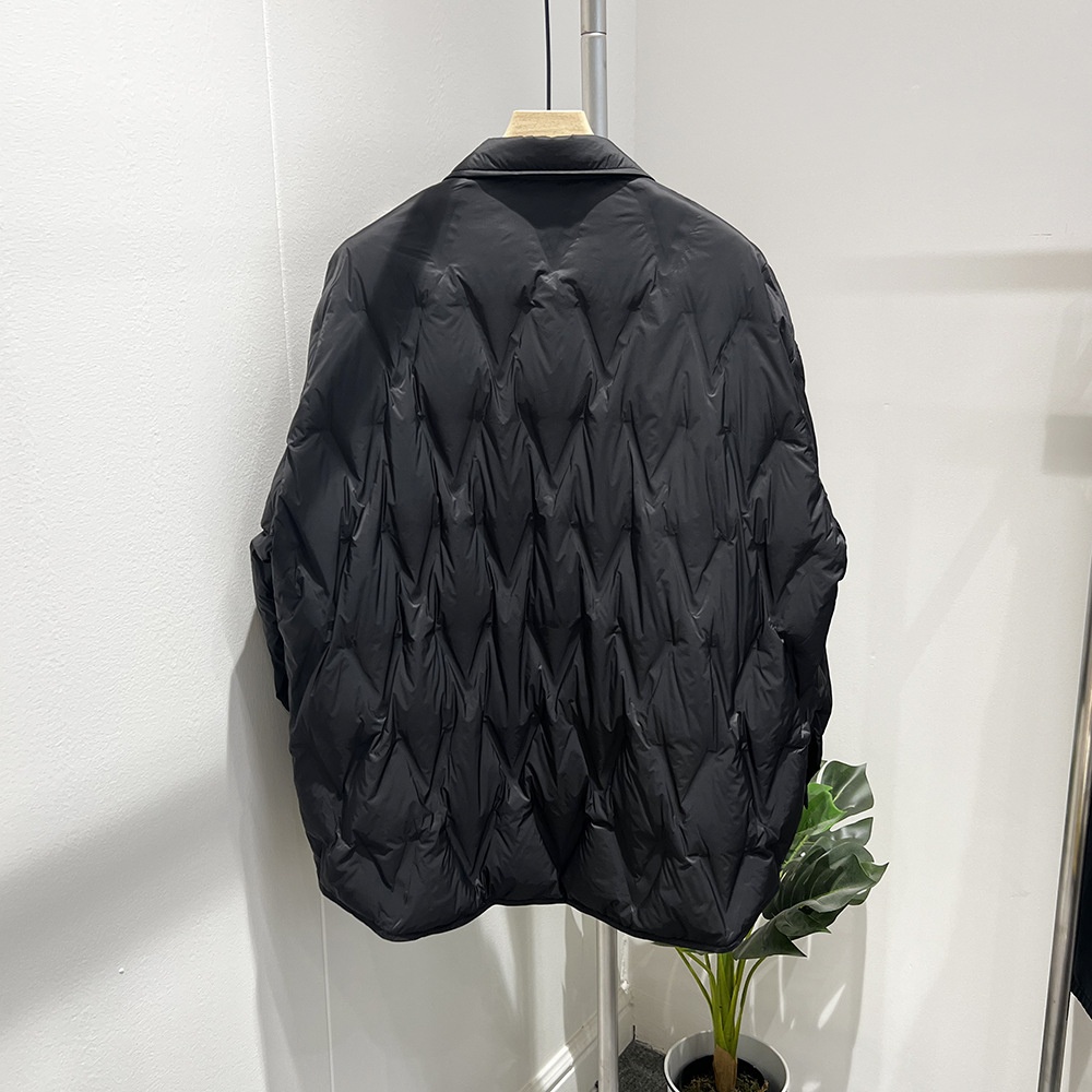 boy 2024 Winter New Trendy V-Print Jacket Men's Lightweight Classic Versatile Down Shirt Men_voghion.com