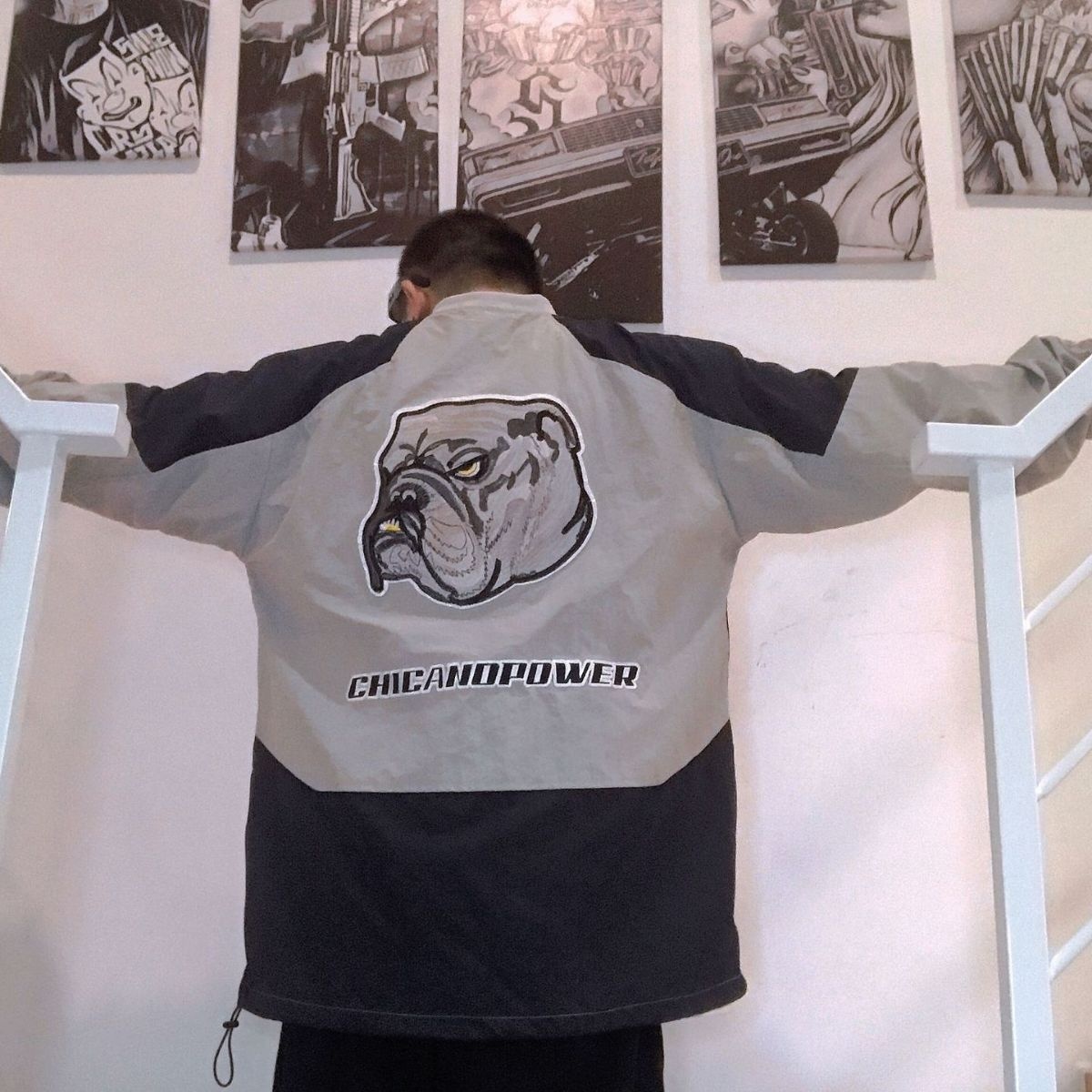 Damenmode Damen Dünner Old-School American Hip-Hop Streetdance Trenchcoat mit Bully Dog Kopfstickerei Essential Casual V_voghion.com