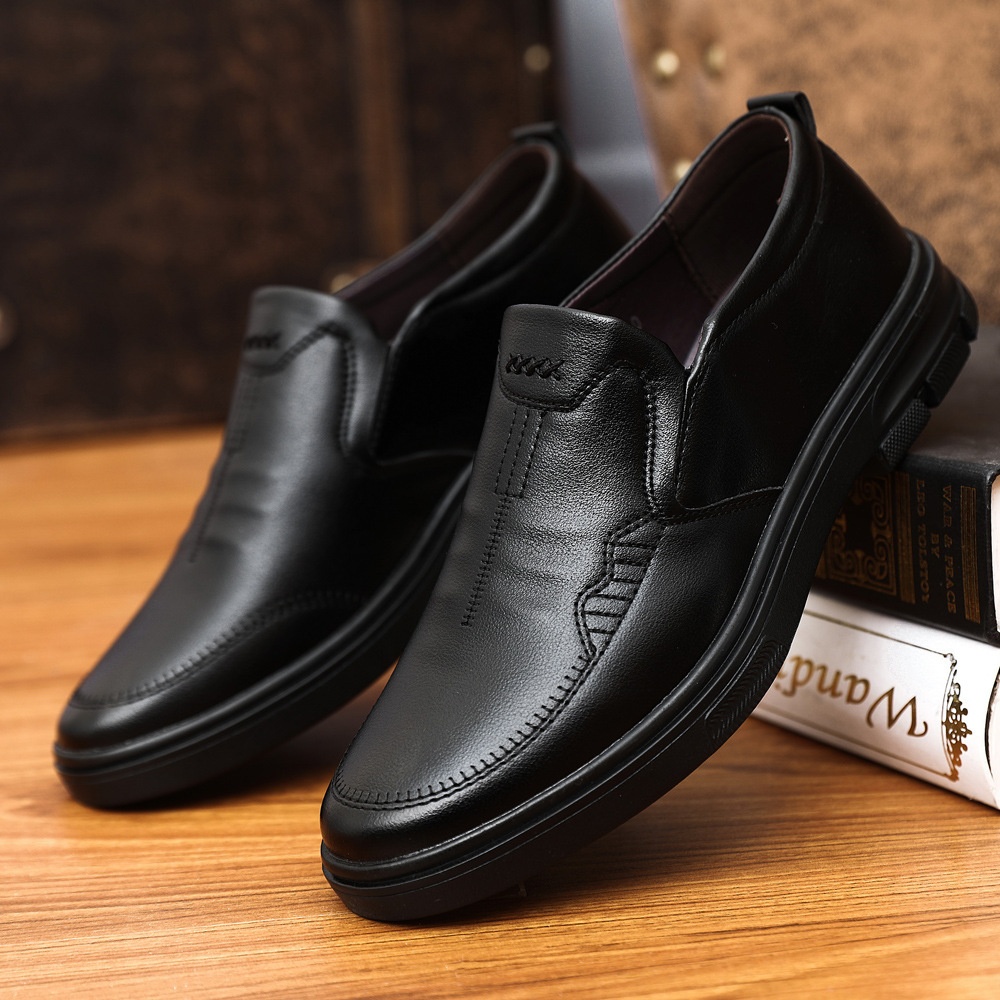 Glide Men's 2023 Autumn New Slip-On Casual Soft Sole Dad Flat Middle-Aged Leather Shoes_voghion.com