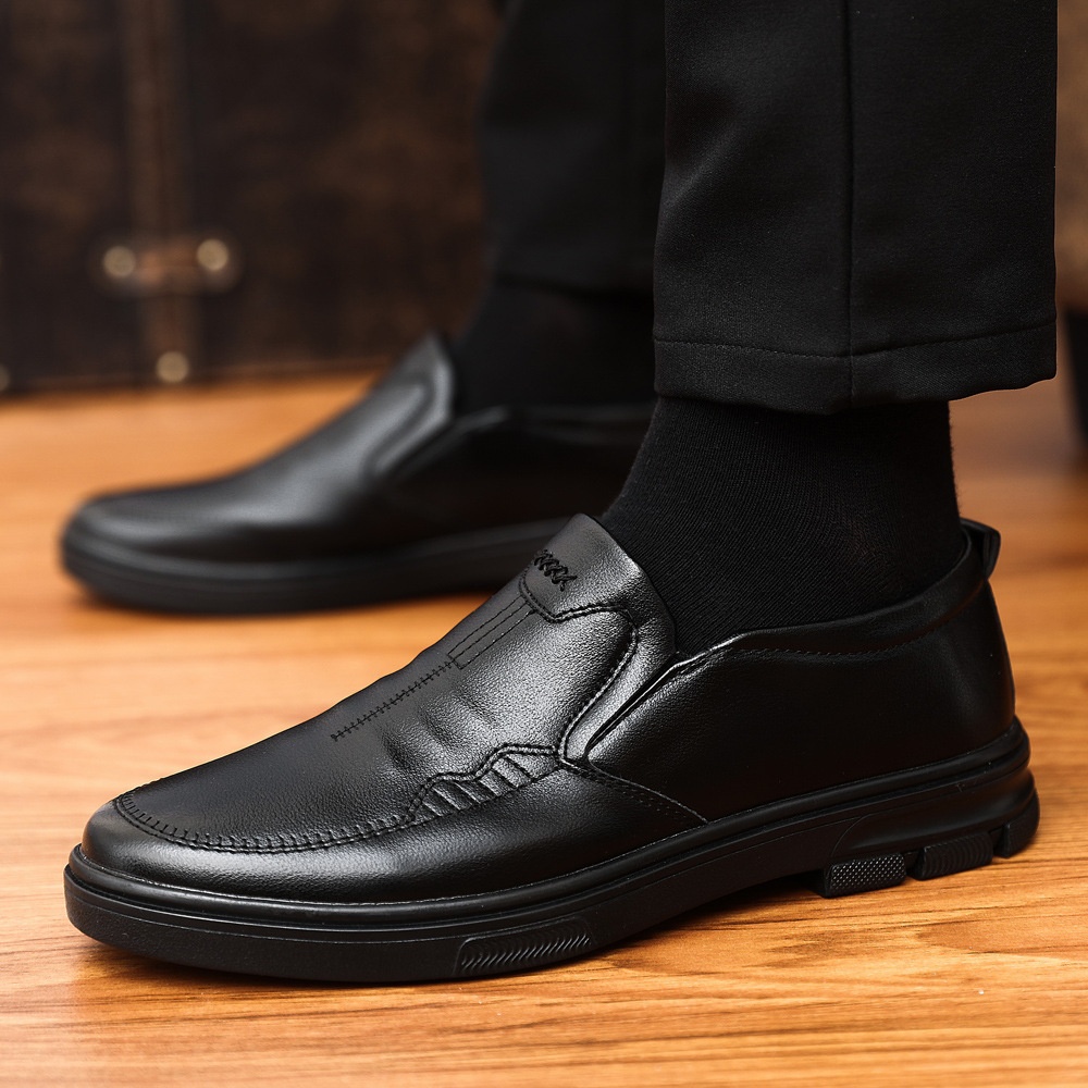 Glide Men's 2023 Autumn New Slip-On Casual Soft Sole Dad Flat Middle-Aged Leather Shoes_voghion.com