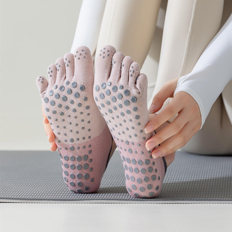 Surge Surge Spring Summer Yoga Backless Non-Slip Five-Toe Women Professional Fitness Sports Sweat-Absorbing Toe-Separating Pilates_voghion.com