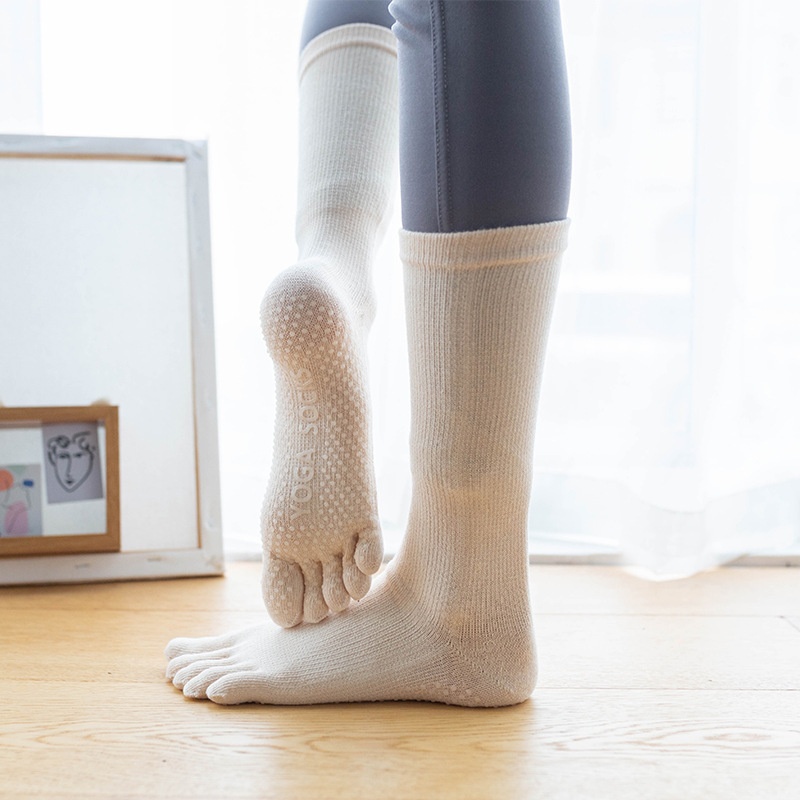 Surge Cross-Border Trade Mid-Calf Yoga Women With Anti-Slip Grip, Pilates Professional Sports Toe-Separating Socks For Autumn_voghion.com