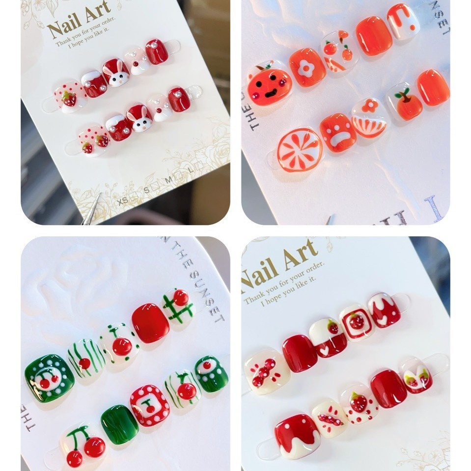 Serie: Handgemachte, tragbare Fingernägel für Kinder (3-12 Jahre), Rot, Neujahrs- und Halloween-Stil, 3D-Kurzform, Cartoon-Look_voghion.com