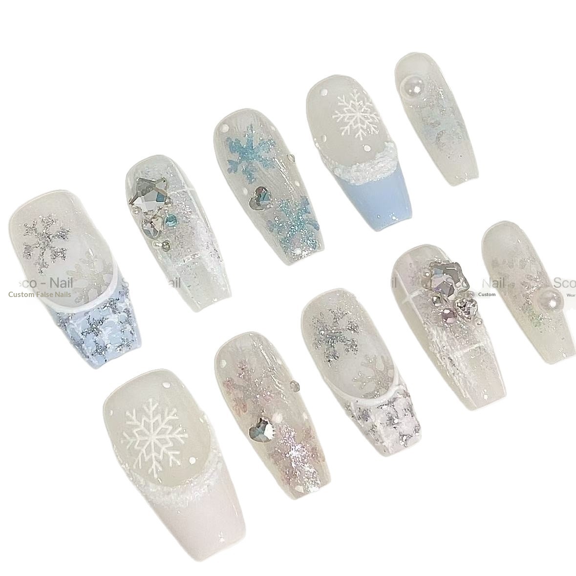 Neues Nageldesign mit Kristall-Goldfolie, Weihnachtsschneeflocken, hochwertigem und funkelndem Diamantglitzer_voghion.com