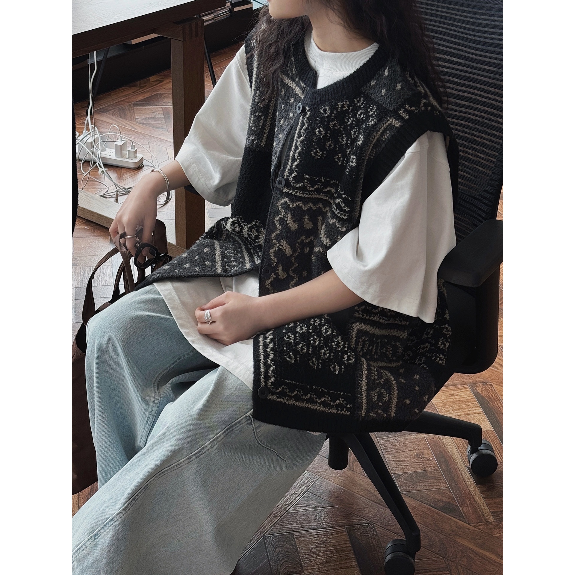 Chaleco de lana gruesa jacquard estilo retro coreano Aria Basics Louvre, nuevo para primavera, top suave y delicado de talla grande para mujer._voghion.com