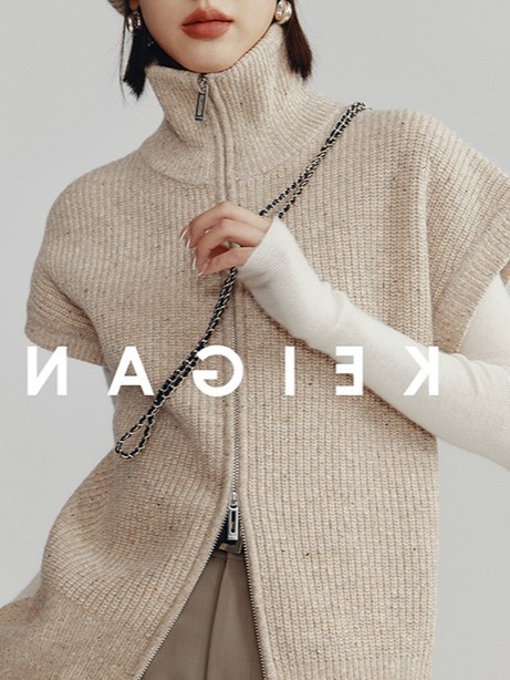 Stickad väst för dam i silke och ull med dragkedja_voghion.com