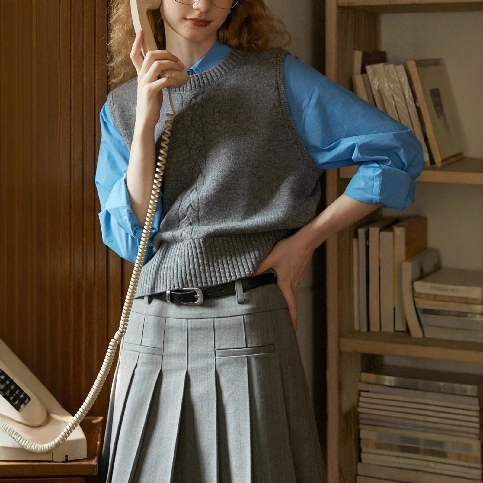 Aria Basics Strickweste aus Merinowolle im Retro-Stil (britischer College-Stil), vielseitiges Oberteil zum Drunter- und Überziehen, Damen, Herbst/Winter_voghion.com