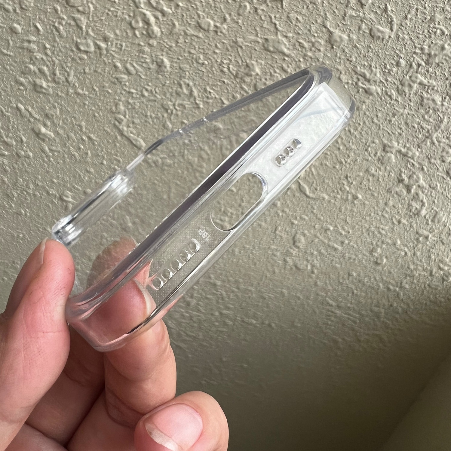 Coque de téléphone haut de gamme compatible avec iPhone 17 Pro/16 Pro Max, en résine époxy et matériau Bayer importé._voghion.com