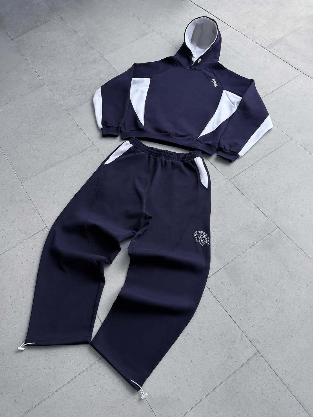 Aria Basics Aria Basics Nueva sudadera con capucha bordada personalizada con bloques de color estilo europeo y americano Y2k Moda casual estilo deportivo Conjunto de pantalones_voghion.com