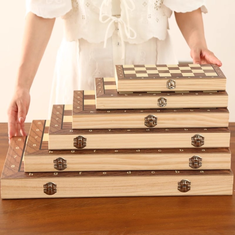 Tor Zur Wildnis Houten Mini Opvouwbaar Schaakbord voor Kinderen, Hoogwaardig, Beginners, Kleine Magnetische Schaakstukken._voghion.com