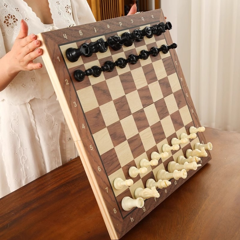 Magnetische inklapbare schaakset van hout voor kinderen en beginners_voghion.com