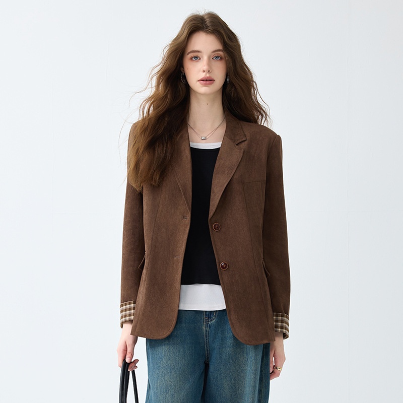 Blazer color caffè, modello casual da donna, stile europeo e americano, ideale per pendolari transfrontalieri._voghion.com