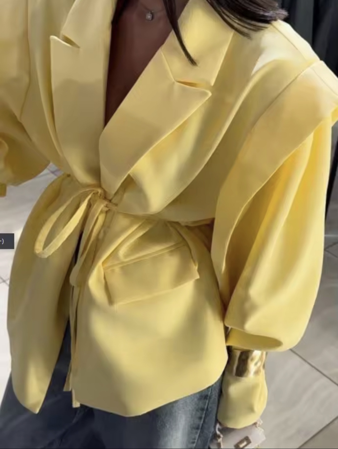 Eleganter Damen Blazer Mit V-ausschnitt Und Taillenbindung_voghion.com