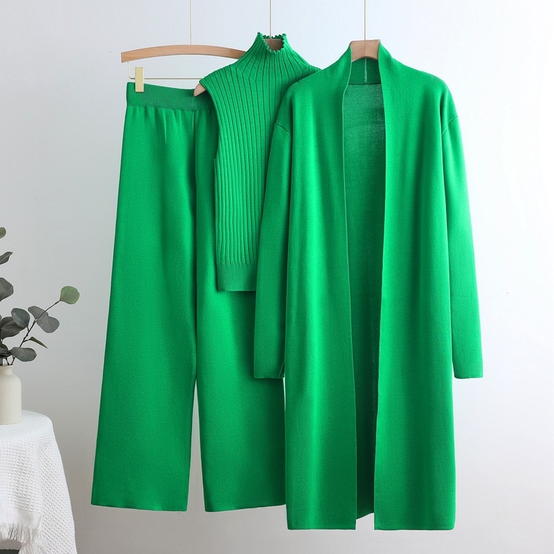 Ensemble blazer femme avec pull en maille et pantalon large casual_voghion.com