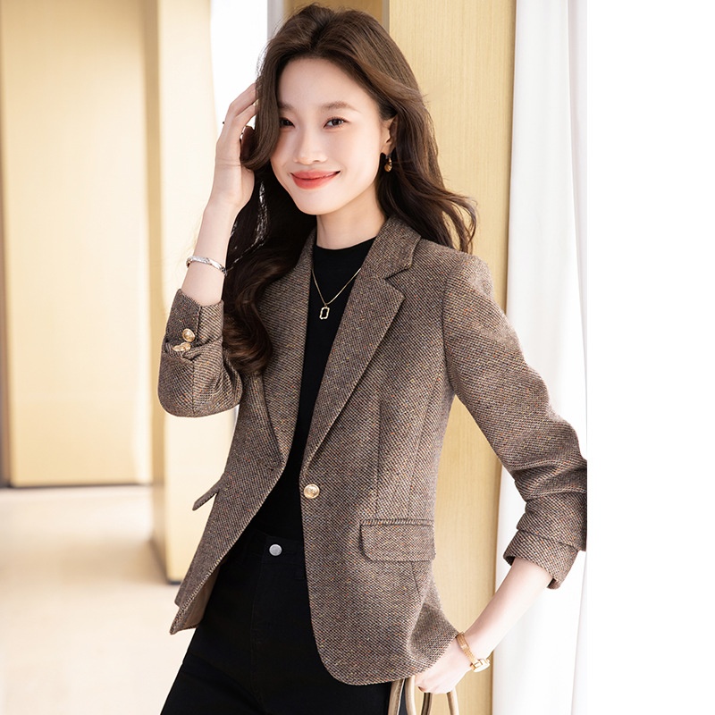 Blazer marrone europeo americano straniero Rade 2025 Autunno e inverno Nuovo stile Lana Hickened Abito da donna di alta gamma_voghion.com