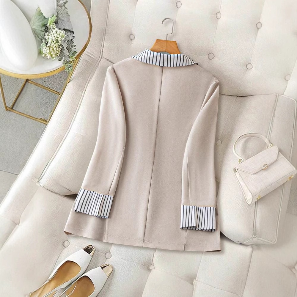 Blazer da donna in stile britannico, modello ampio e snellente, con revers a blocchi di colore, nuovo, stile transfrontaliero europeo e americano, 2025._voghion.com