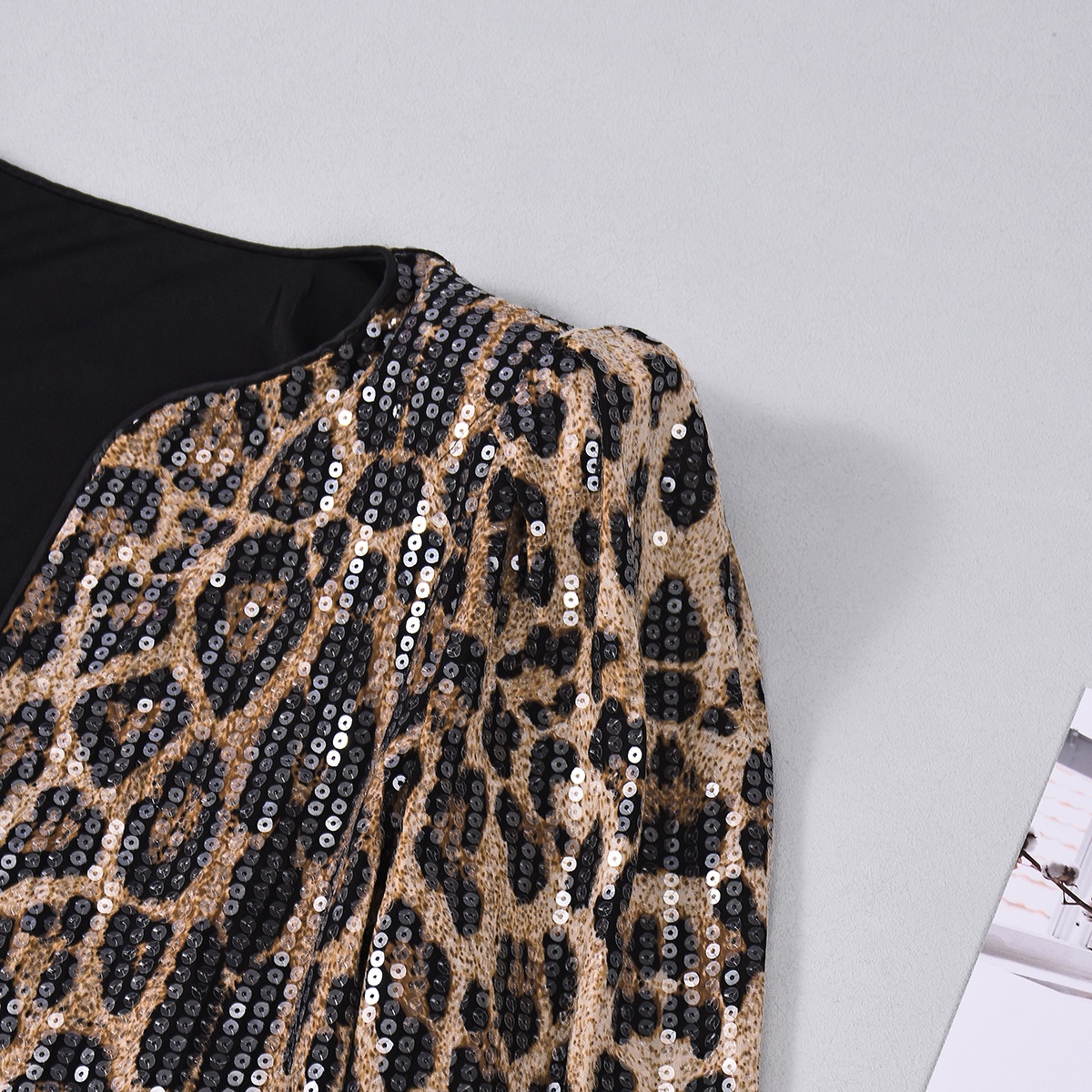 Leopard Print Sequin Blazer For Women Long Sleeve Outerwear_voghion.com