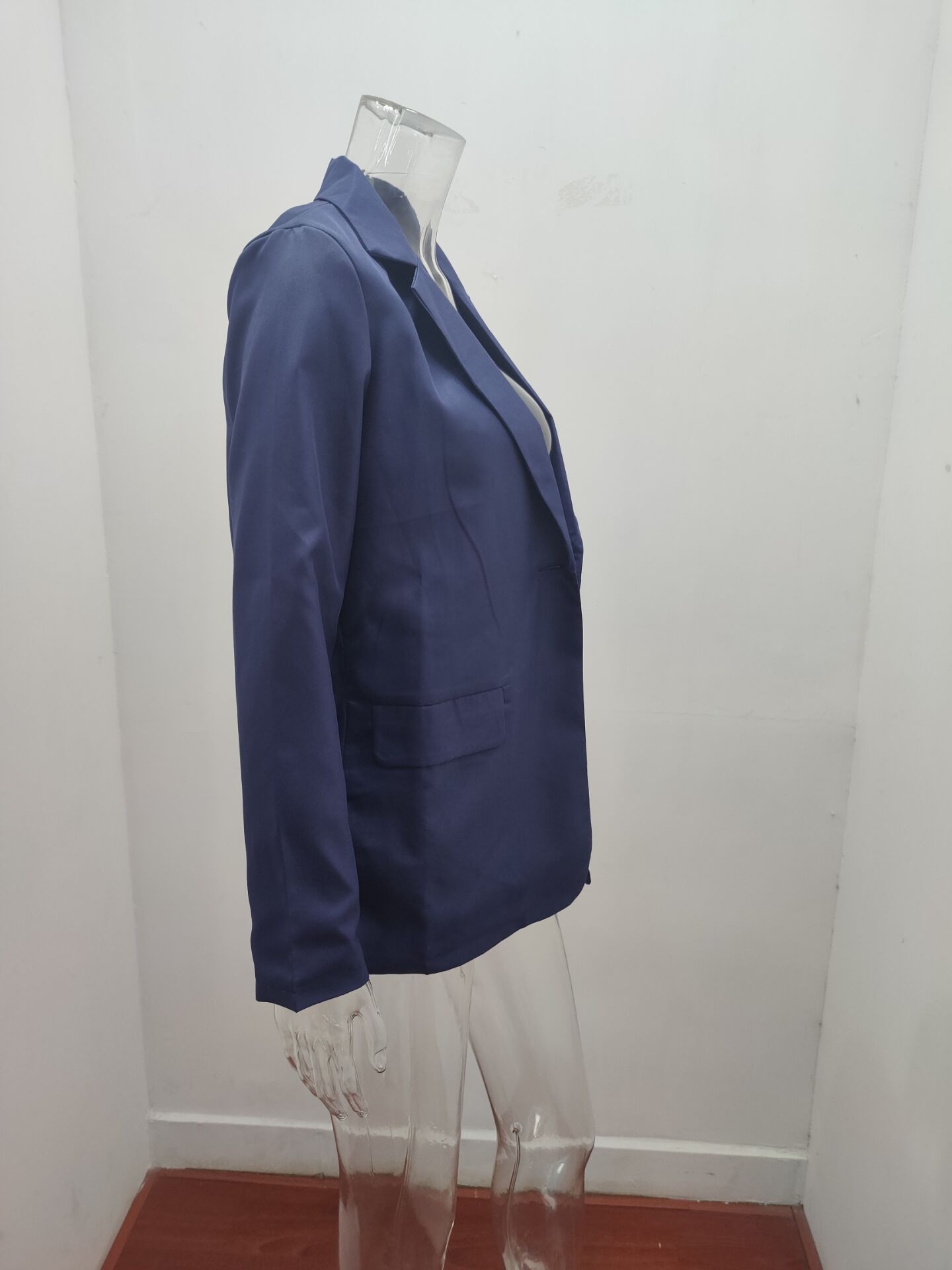 2025 Autumn New Elegant Jacket Wish Women's Long Sleeve Solid Color Suit Collar Single-Breasted Blazer_voghion.com