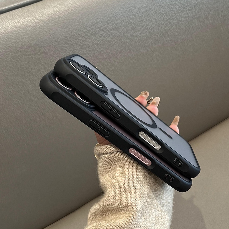 Black Knight Magnetic Matte Translucent Skin Feel 17 Pro Max Phone Case IPhone 16 Shockproof Hard Protective Cover_voghion.com